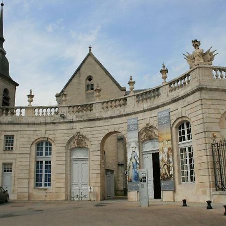 شقة Commercy  في Studio De Charme Au Pays De La Madeleine المظهر الخارجي الصورة